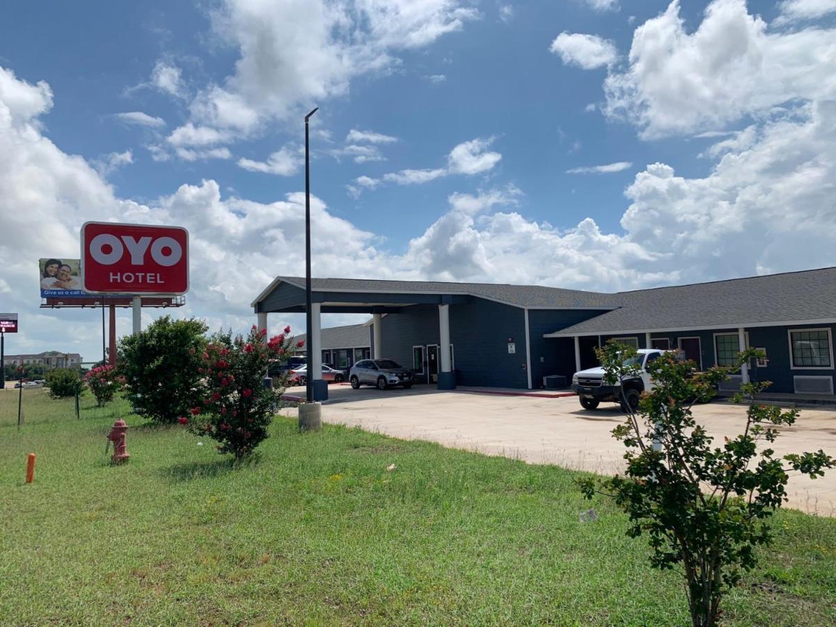 Oyo Hotel Pearsall I-35 West Exteriér fotografie