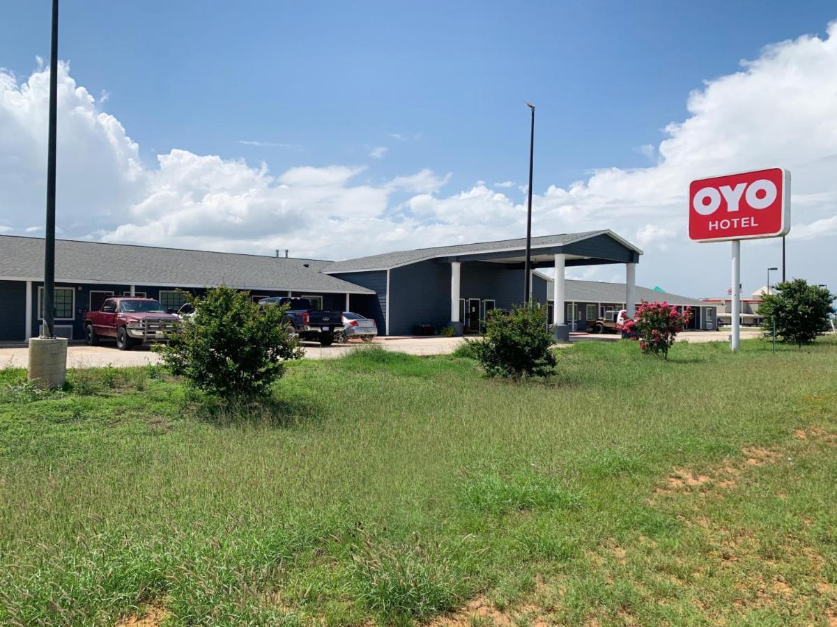 Oyo Hotel Pearsall I-35 West Exteriér fotografie