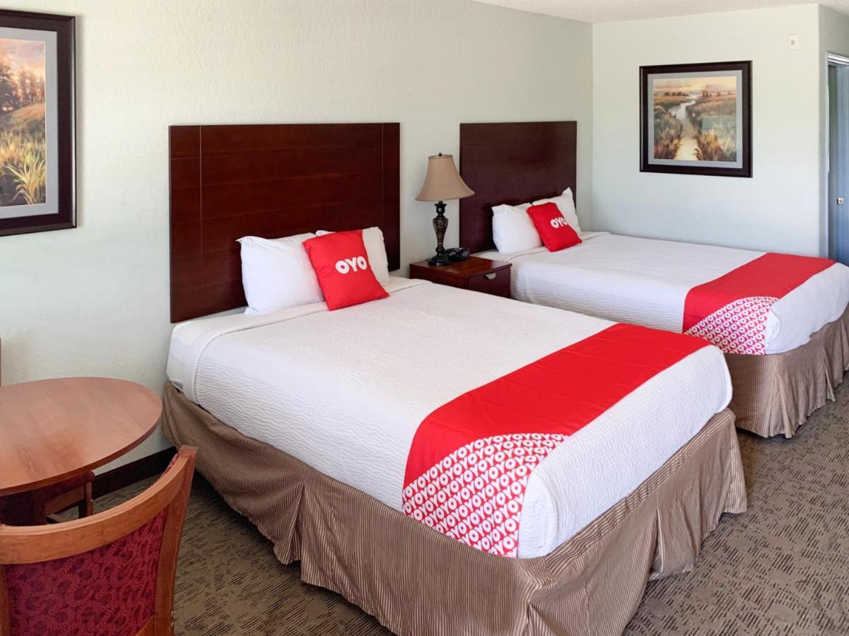 Oyo Hotel Pearsall I-35 West Exteriér fotografie