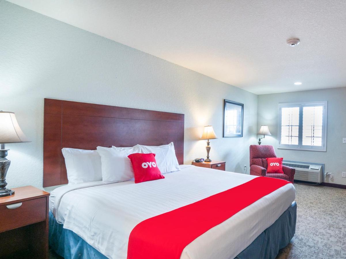 Oyo Hotel Pearsall I-35 West Exteriér fotografie