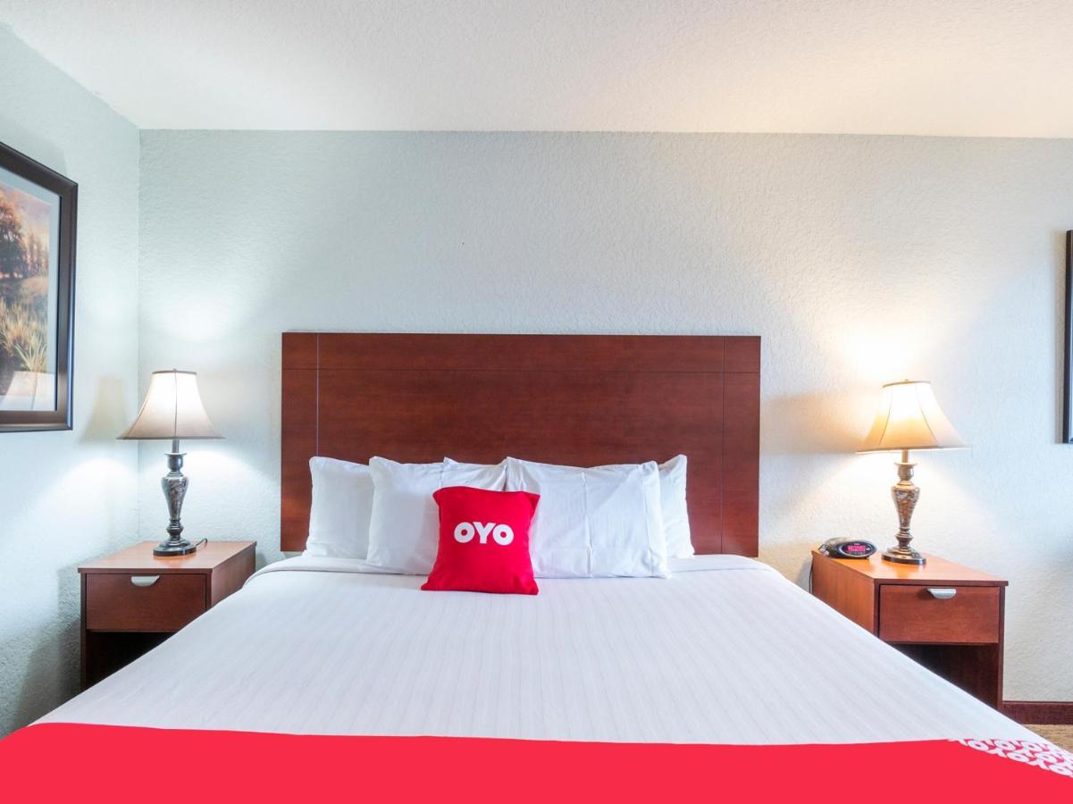 Oyo Hotel Pearsall I-35 West Exteriér fotografie