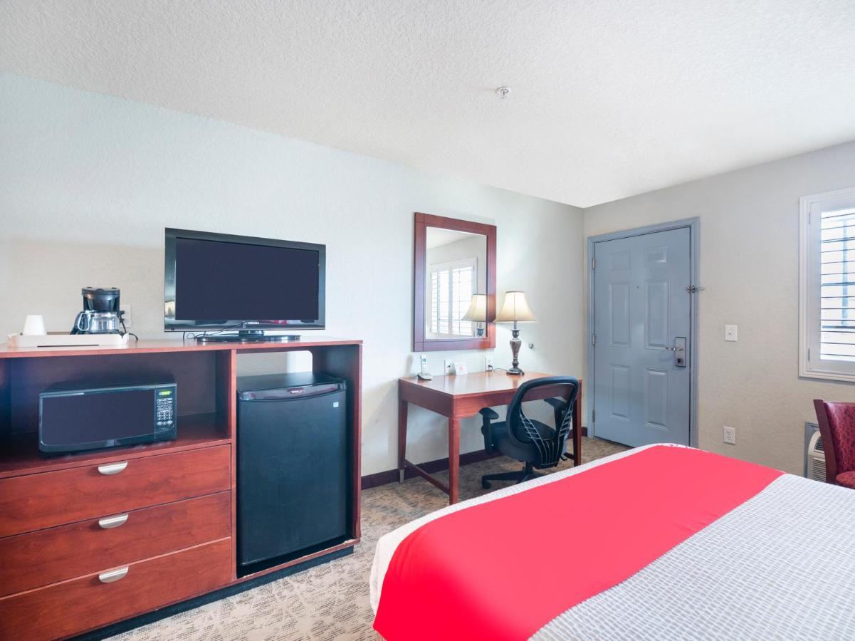 Oyo Hotel Pearsall I-35 West Exteriér fotografie