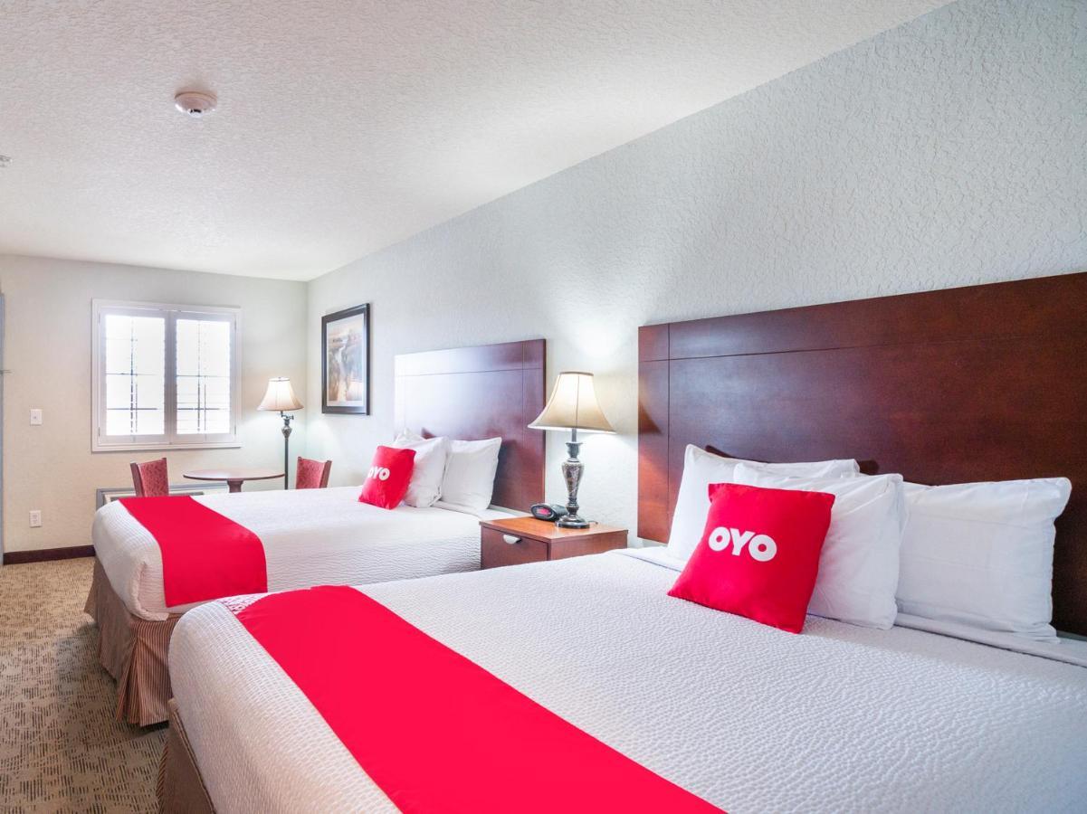 Oyo Hotel Pearsall I-35 West Exteriér fotografie